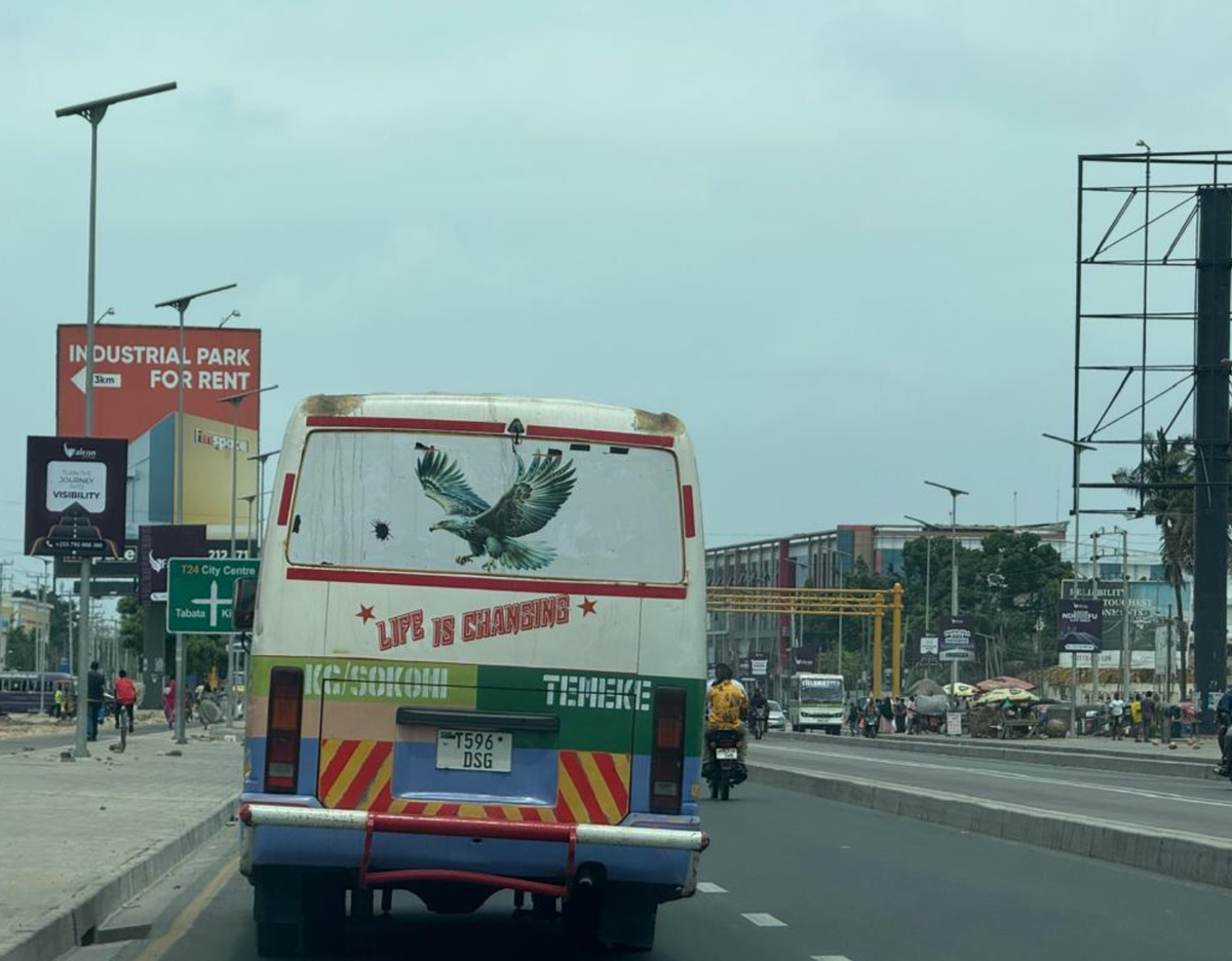 Expressionism through Vehicles: An Insight Into the Bajaji and Daladala Quotes in Tanzania.