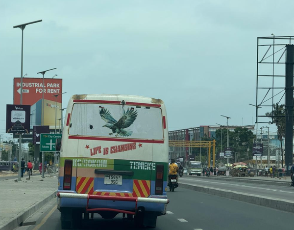 Expressionism through Vehicles: An Insight Into the Bajaji and Daladala Quotes in Tanzania.